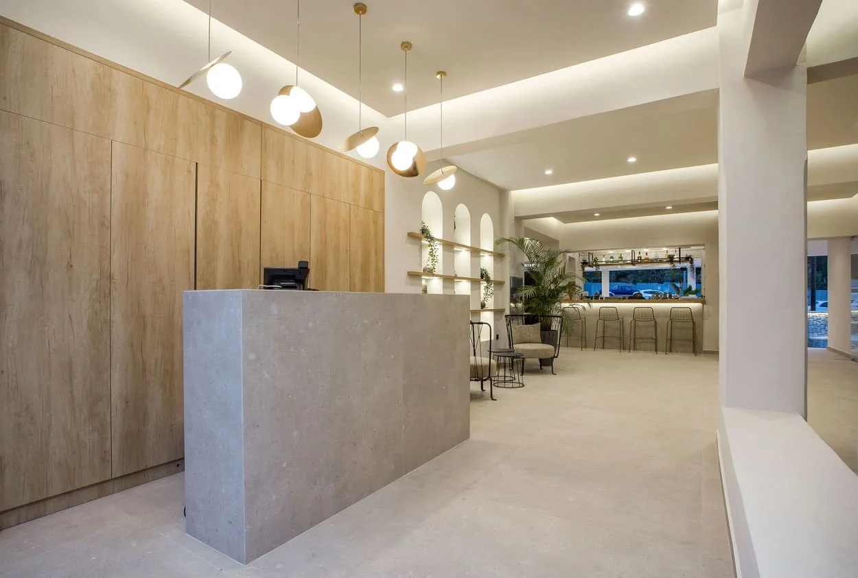 hotel-reception